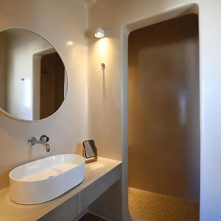 Santorini - - Sleeps 2 - Pool - Parking *