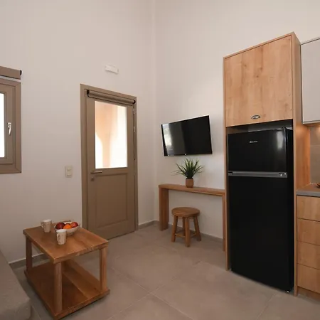 Villa Santorini - - Sleeps 2 - Pool - Parking